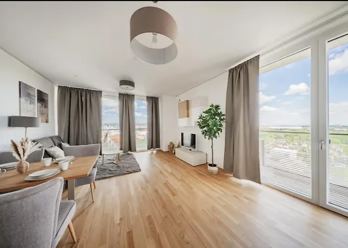 Apartment Skyline With Skypool And Free Parking