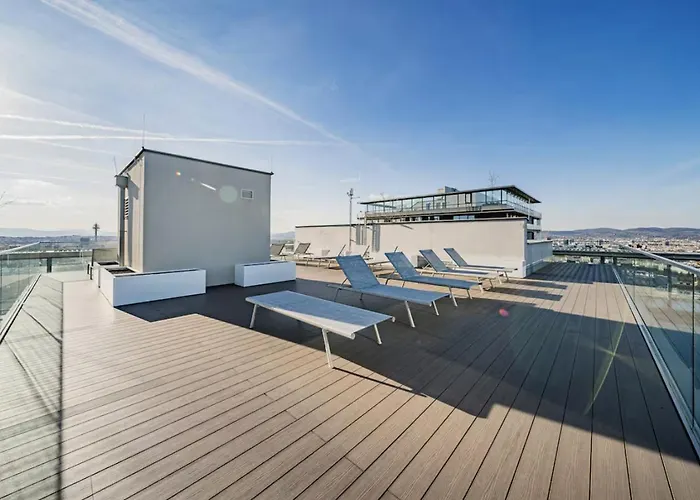 Skyline With Skypool And Free Parking Apartment Vienna