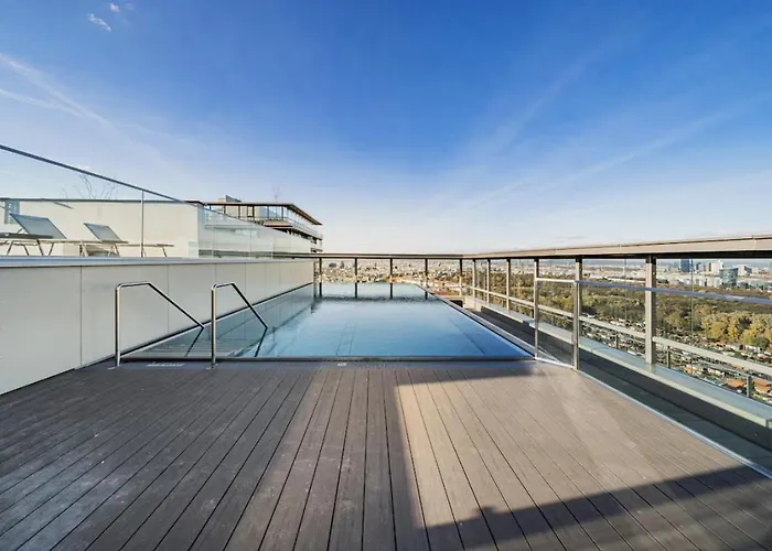 Skyline With Skypool And Free Parking *
