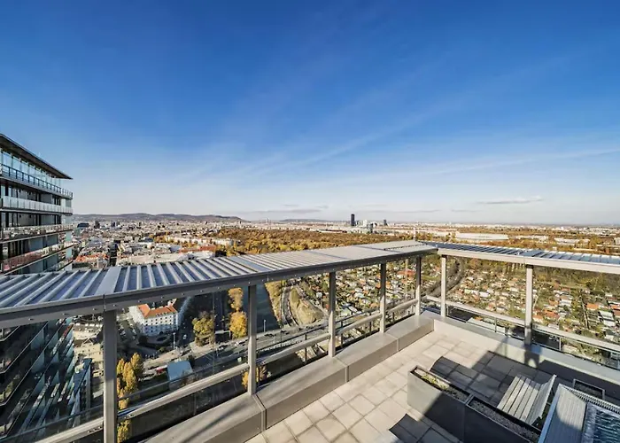 Skyline With Skypool And Free Parking