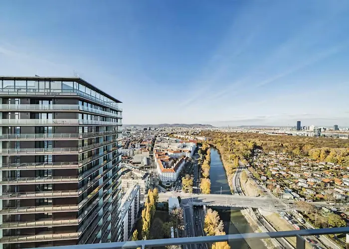 Skyline With Skypool And Free Parking Apartment